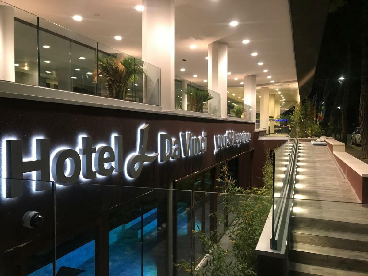 Hotel Leonardo Da Vinci Wellness Spa Бибионе Экстерьер фото